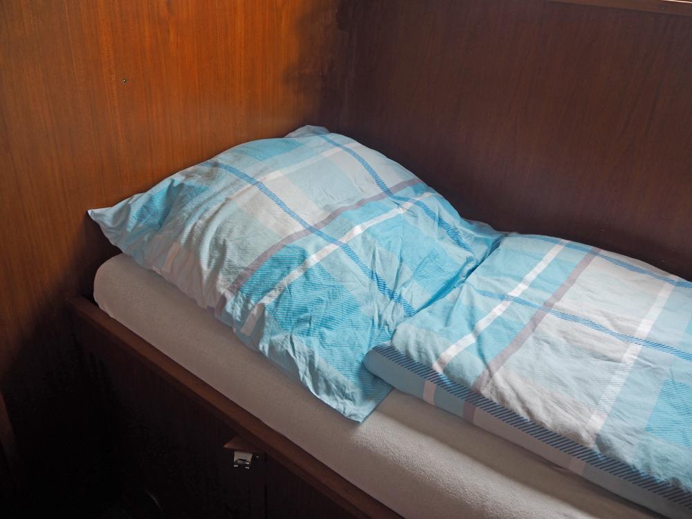 Aft cabin, Accommodation